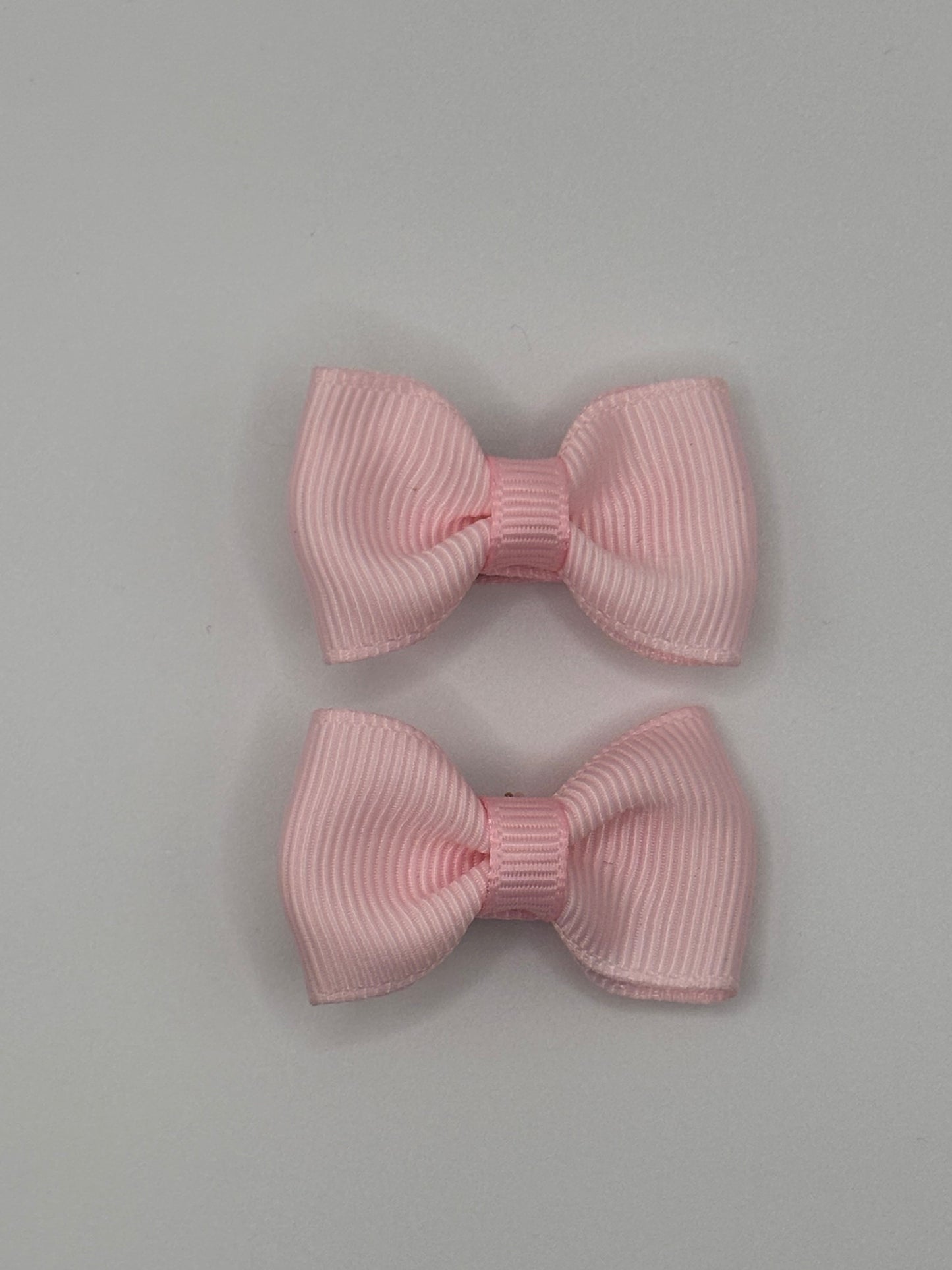 Barrettes (petites) modèle classique, cliquez pour voir toutes les couleurs disponibles.