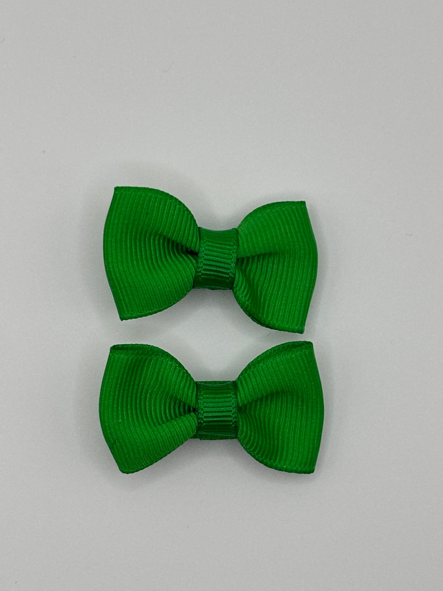 Barrettes (petites) modèle classique, cliquez pour voir toutes les couleurs disponibles.