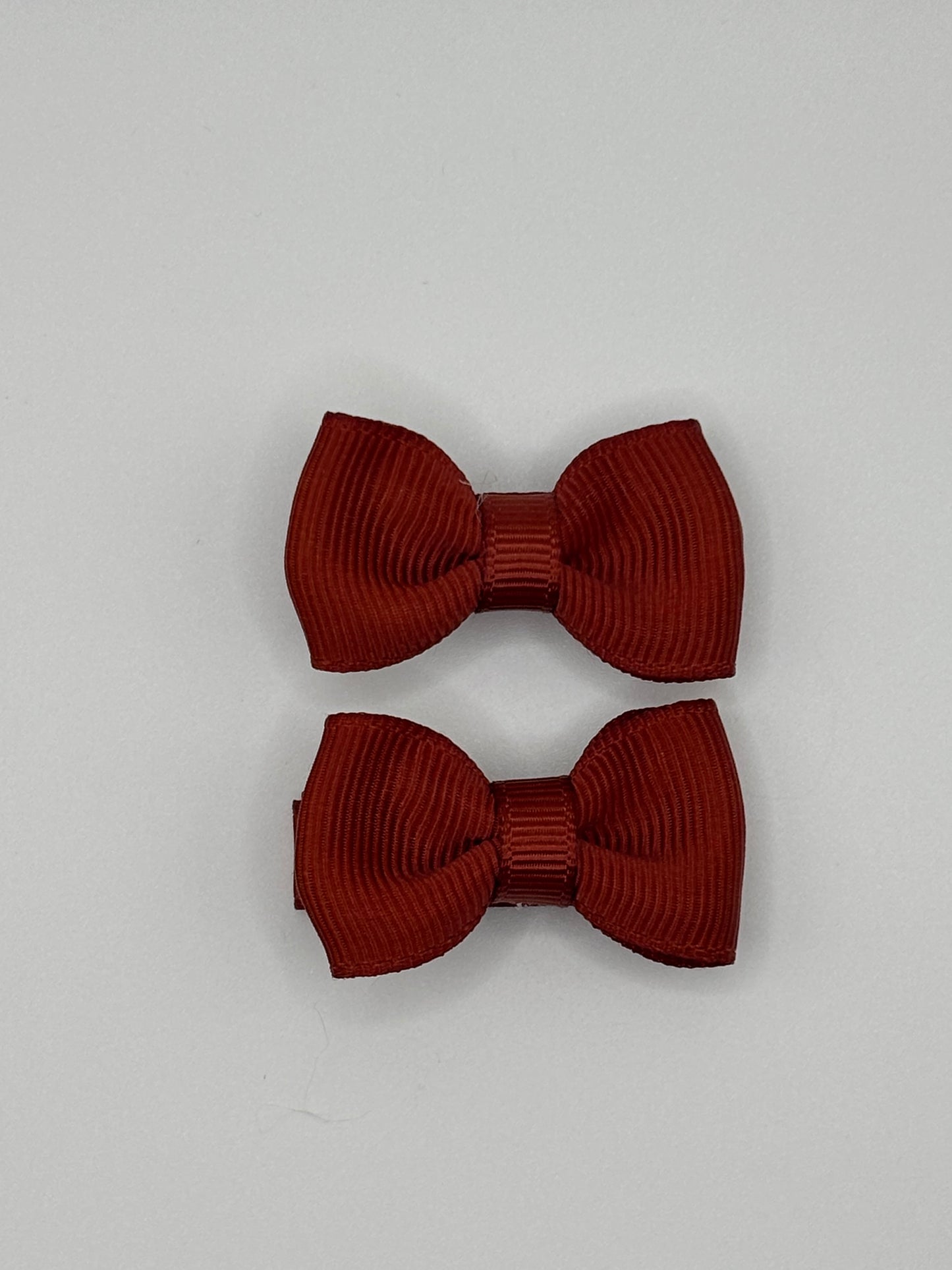 Barrettes (petites) modèle classique, cliquez pour voir toutes les couleurs disponibles.