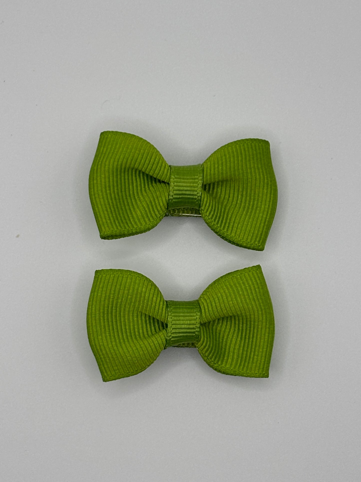 Barrettes (petites) modèle classique, cliquez pour voir toutes les couleurs disponibles.
