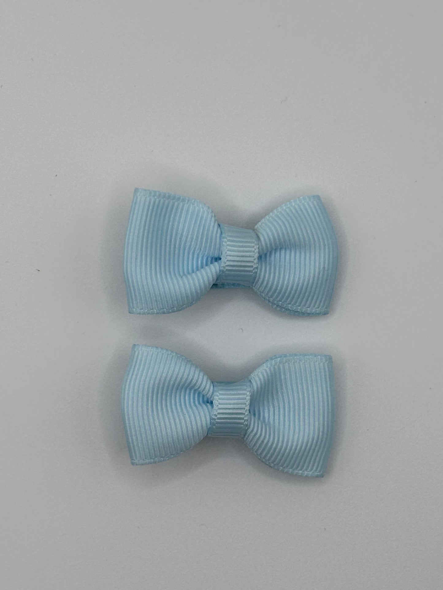 Barrettes (petites) modèle classique, cliquez pour voir toutes les couleurs disponibles.